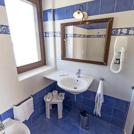 Hotel Masseria Ruri Pulcra 4*